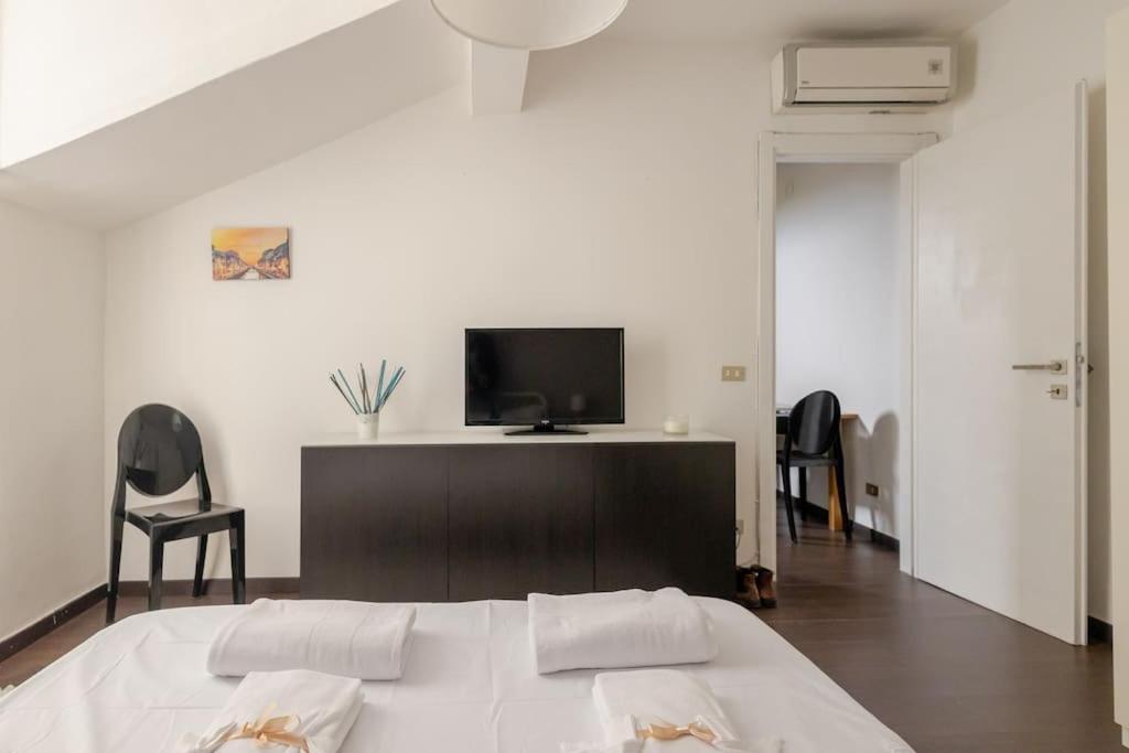 Sky-View Flat In Milanアパートメント エクステリア 写真